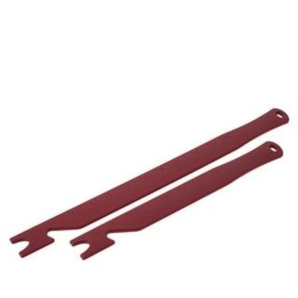 Curtis Stone 2-Piece Kitchen Ruler and Rack Pullers RED NEW! - Picture 1 of 2